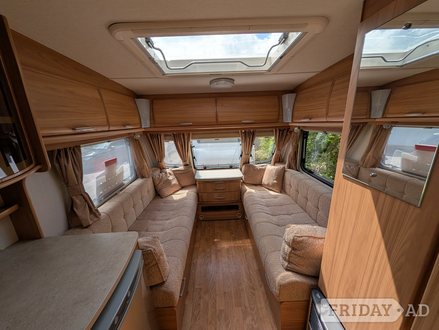 Lunar Stellar 2010 - Motorhomes & Caravans in Whitstable