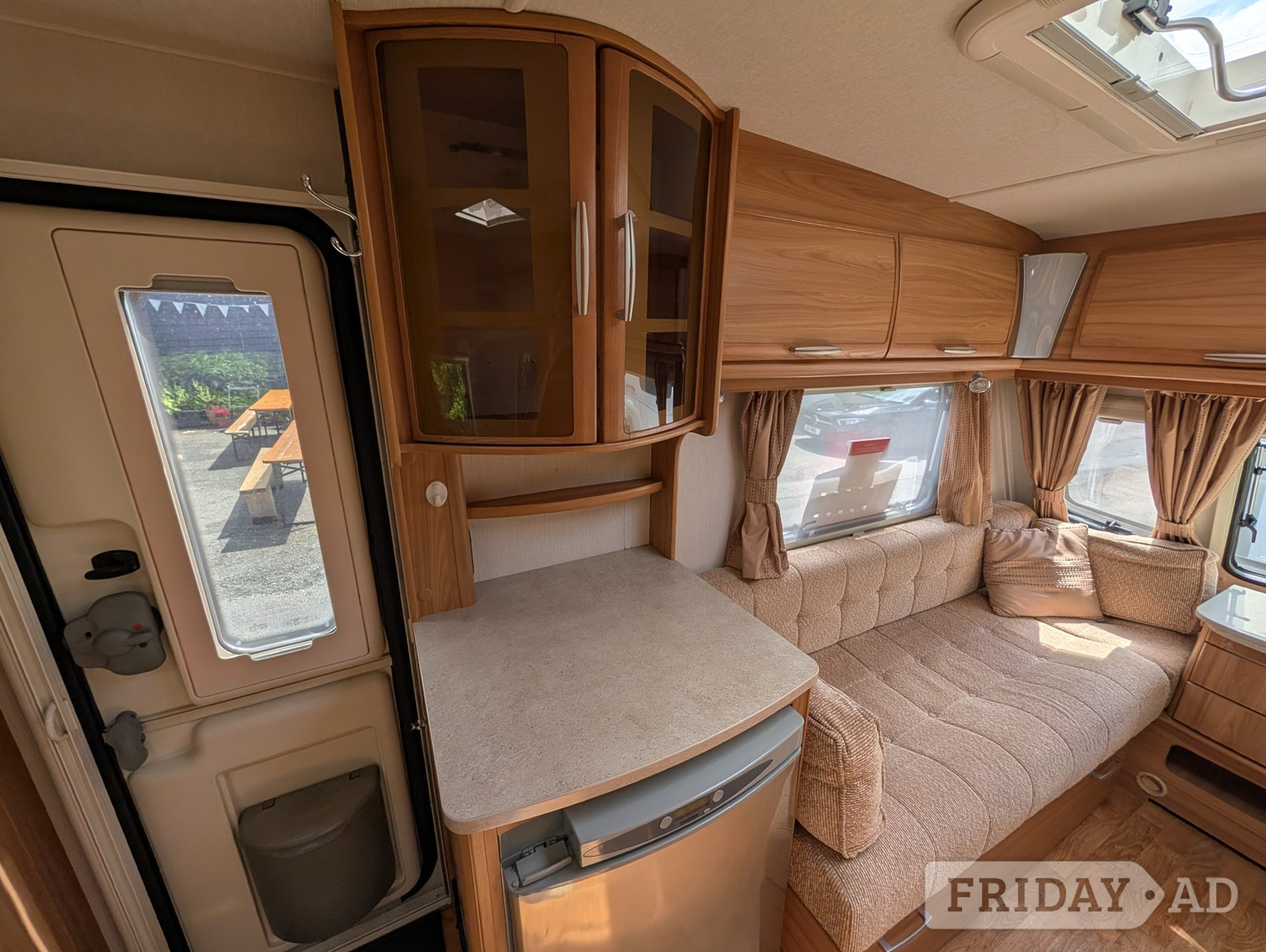 Lunar Stellar 2010 - Motorhomes & Caravans
