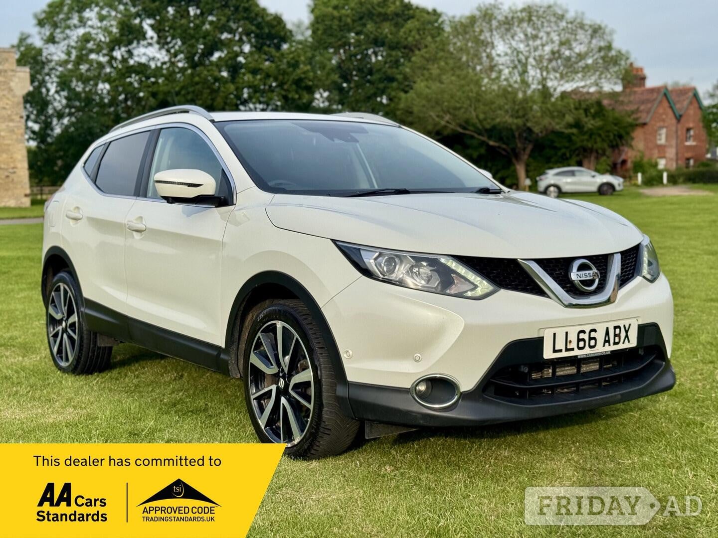 Nissan Qashqai 2016 in Bedford