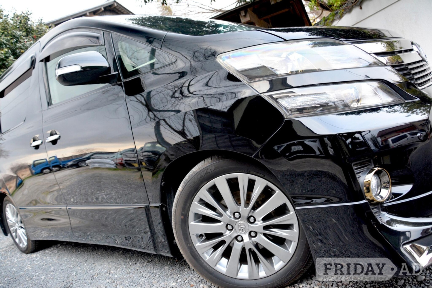 Toyota Vellfire 2014 - Cars