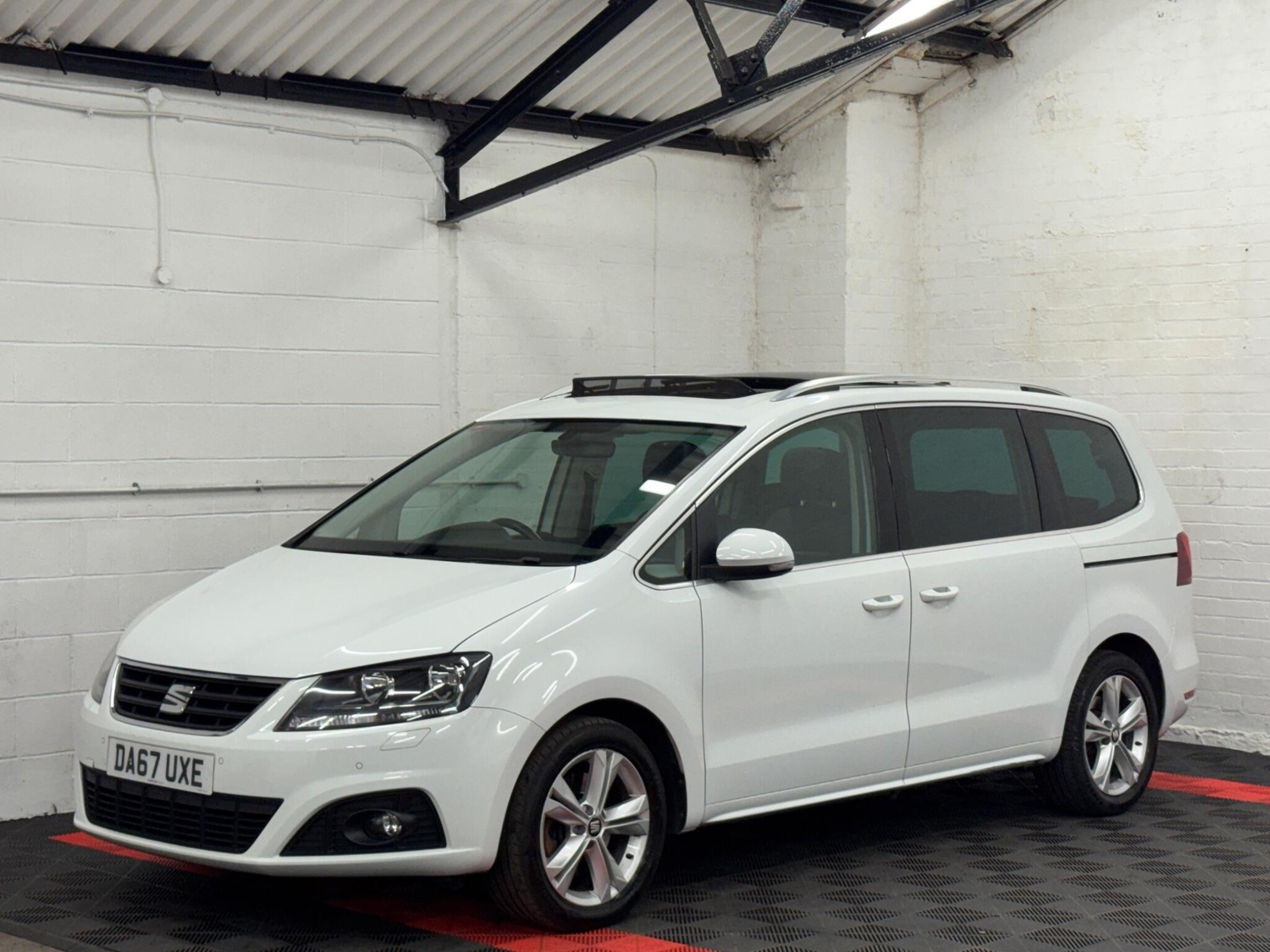 SEAT Alhambra 2017 - Cars