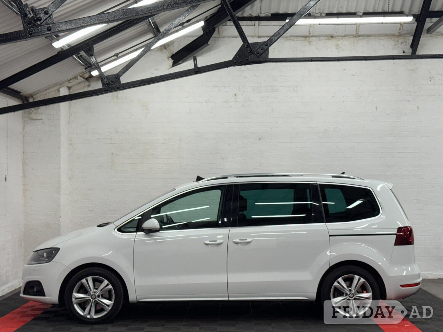 [ berth ]SEAT Alhambra