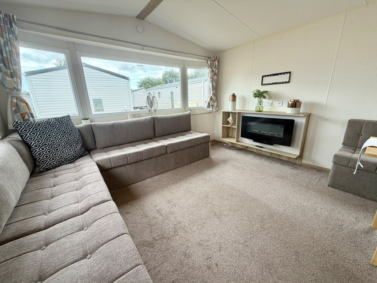 ABI Trieste with Decking  2019 for sale - Holiday Homes in Dovercourt