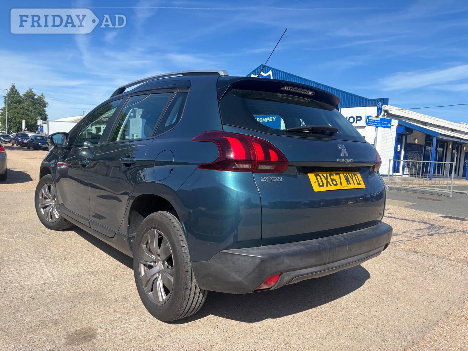 [ berth ]Peugeot 2008