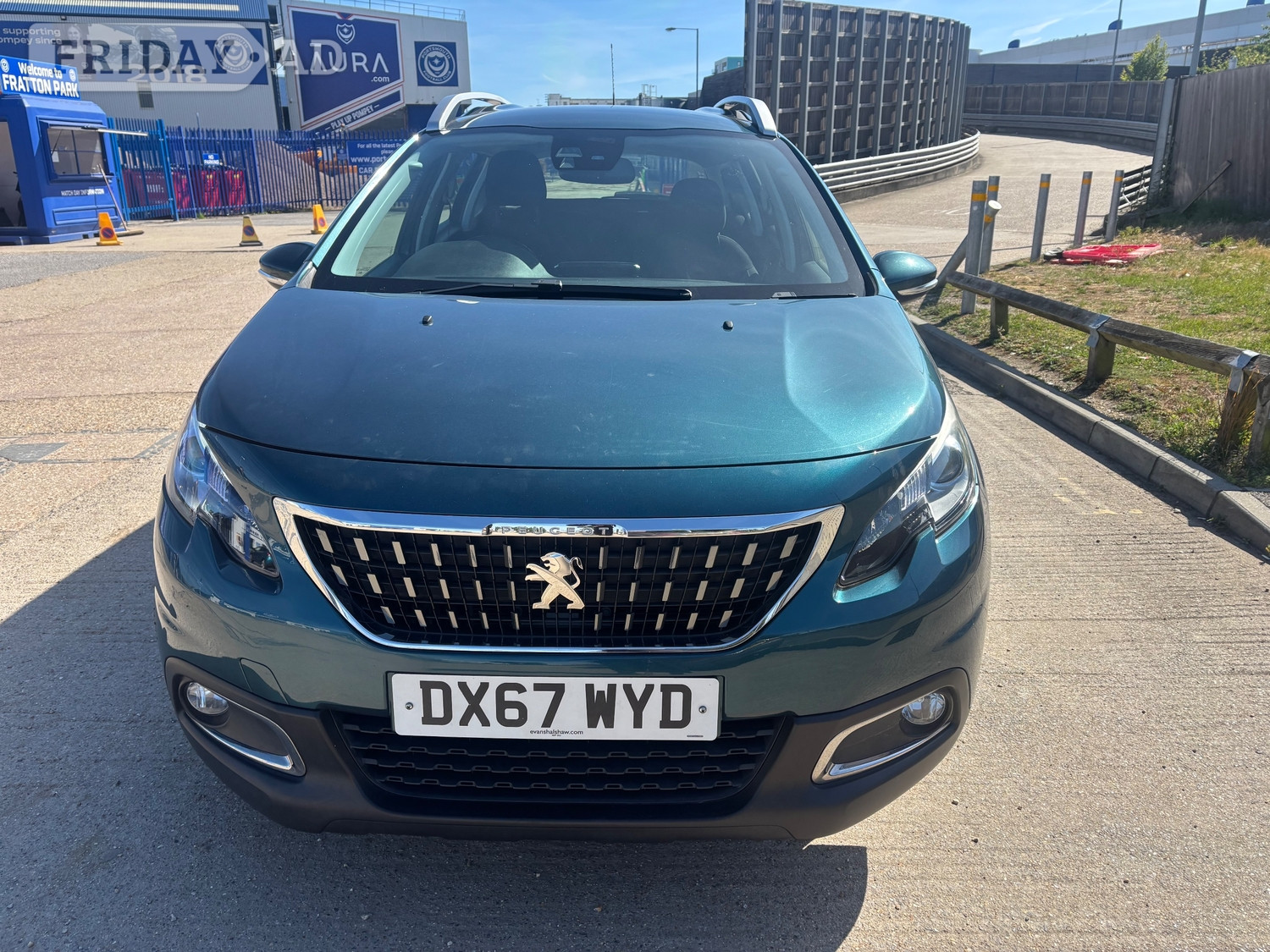 Peugeot 2008 2017 - Cars