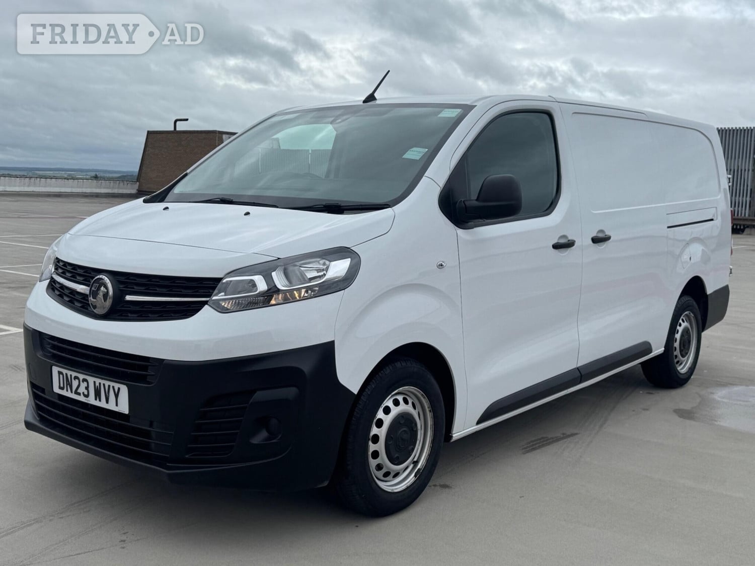 [ berth ]Vauxhall Vivaro