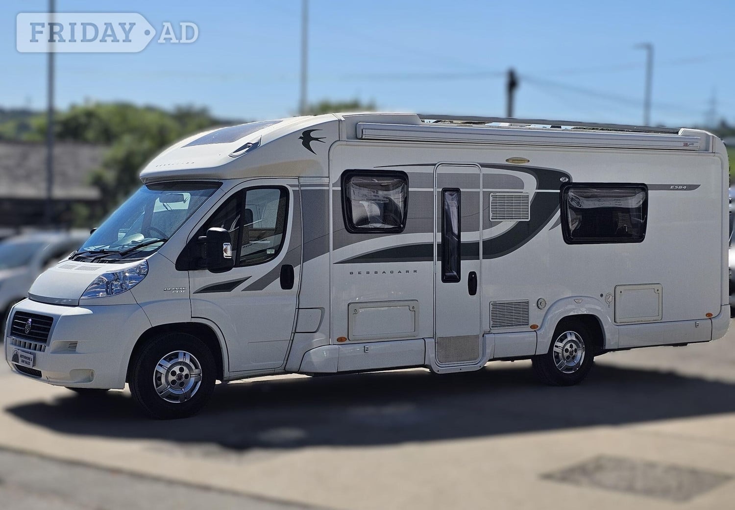 Bessacarr E584 Low Profile Coachbuilt 4 Berth Luxury Motorhome - Huge Bathroom 2013 for sale - Motorhomes & Caravans in Halifax