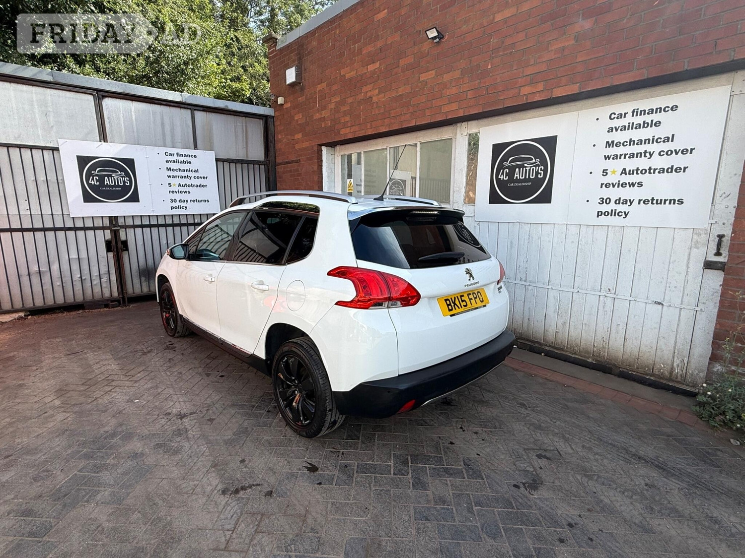 Peugeot 2008 2015 - Cars