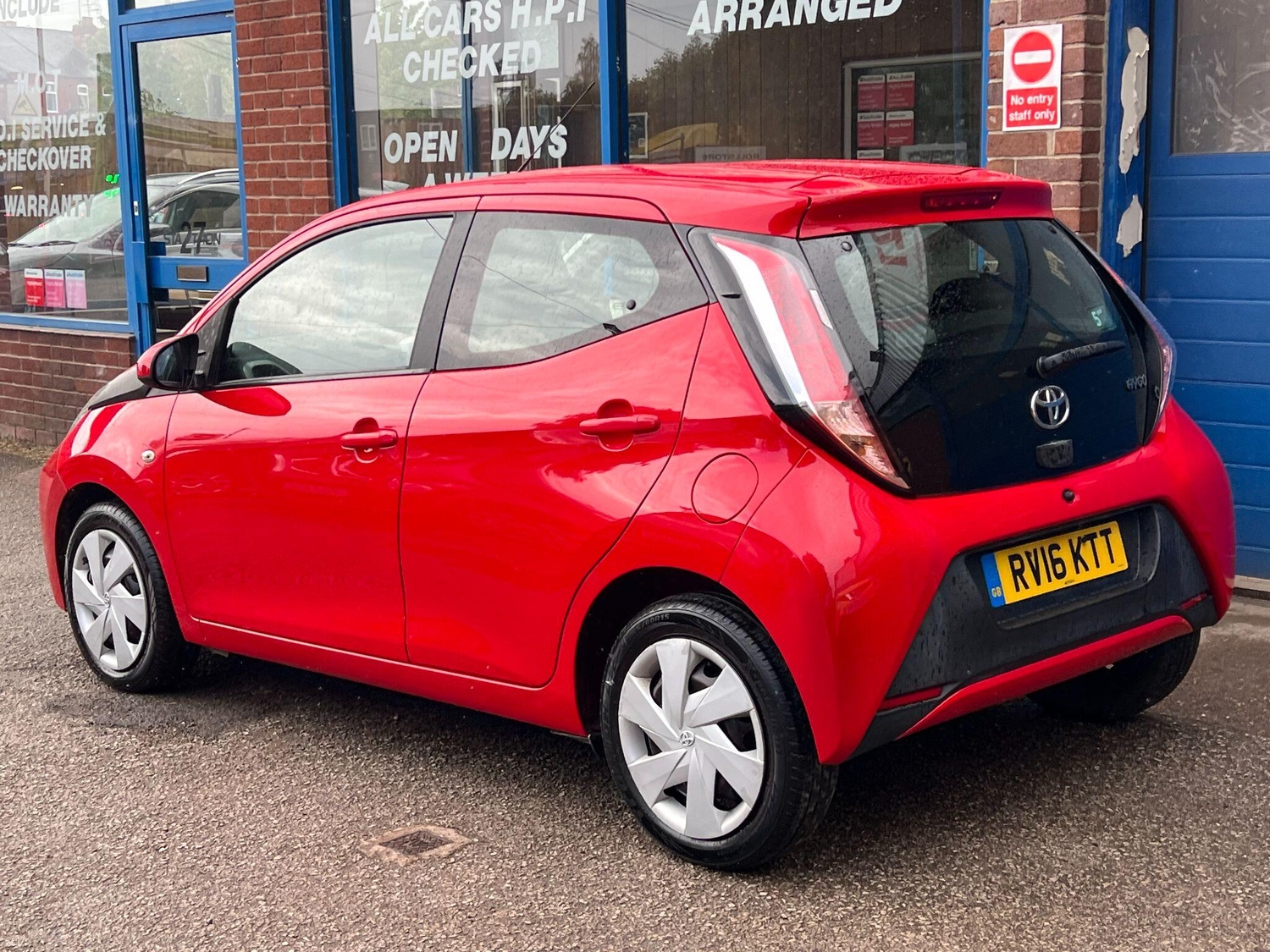 [ berth ]Toyota Aygo