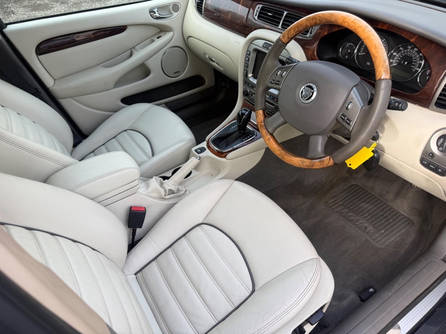 [ berth ]Jaguar X-type