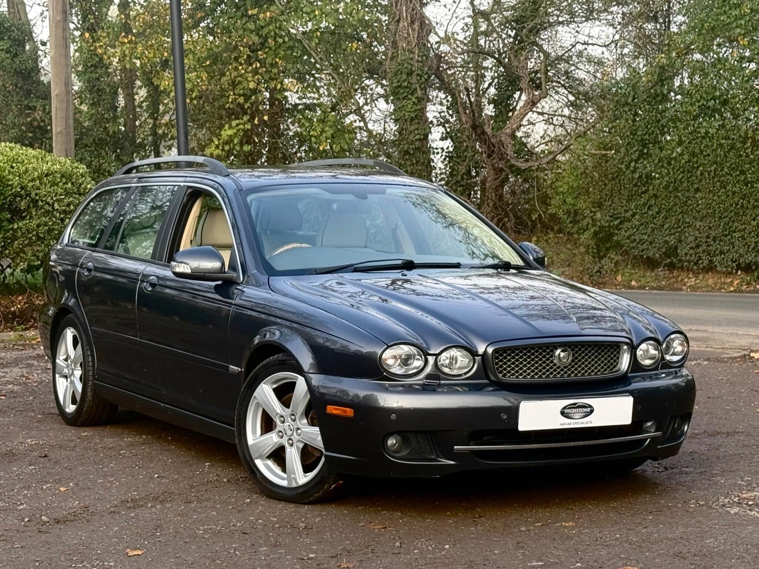 Jaguar X-type 2009 - Cars in Enfield
