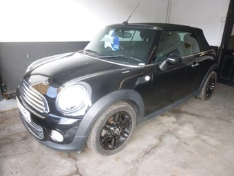 Mini Convertible 2010
