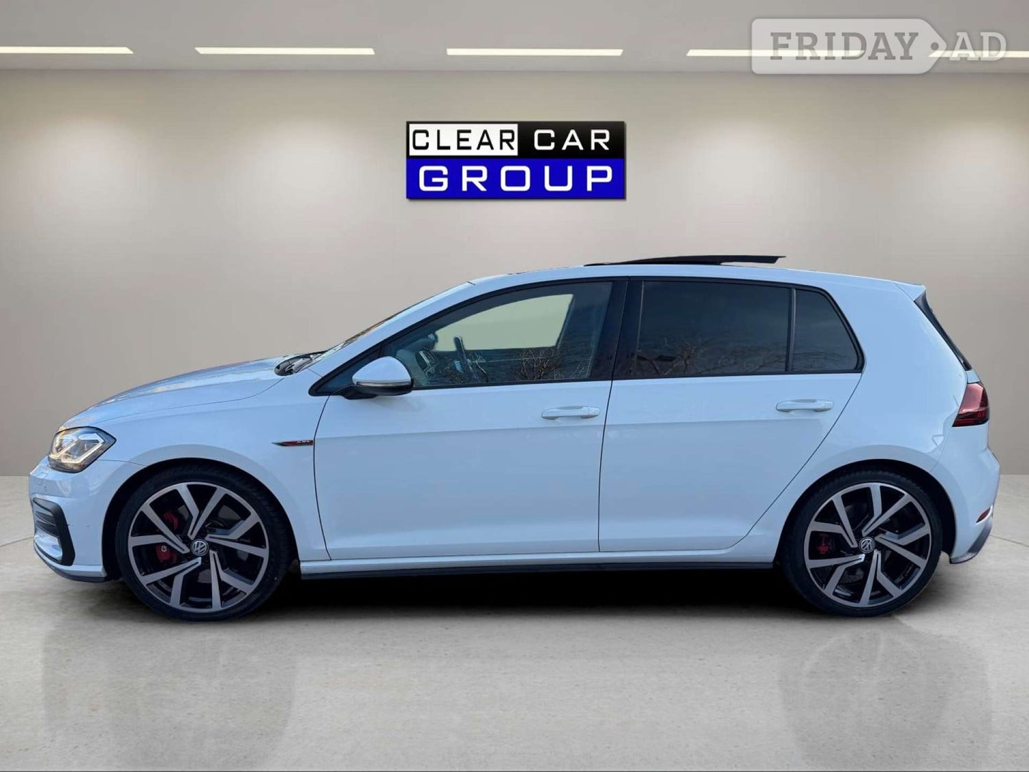 Volkswagen Golf 2019 - Cars