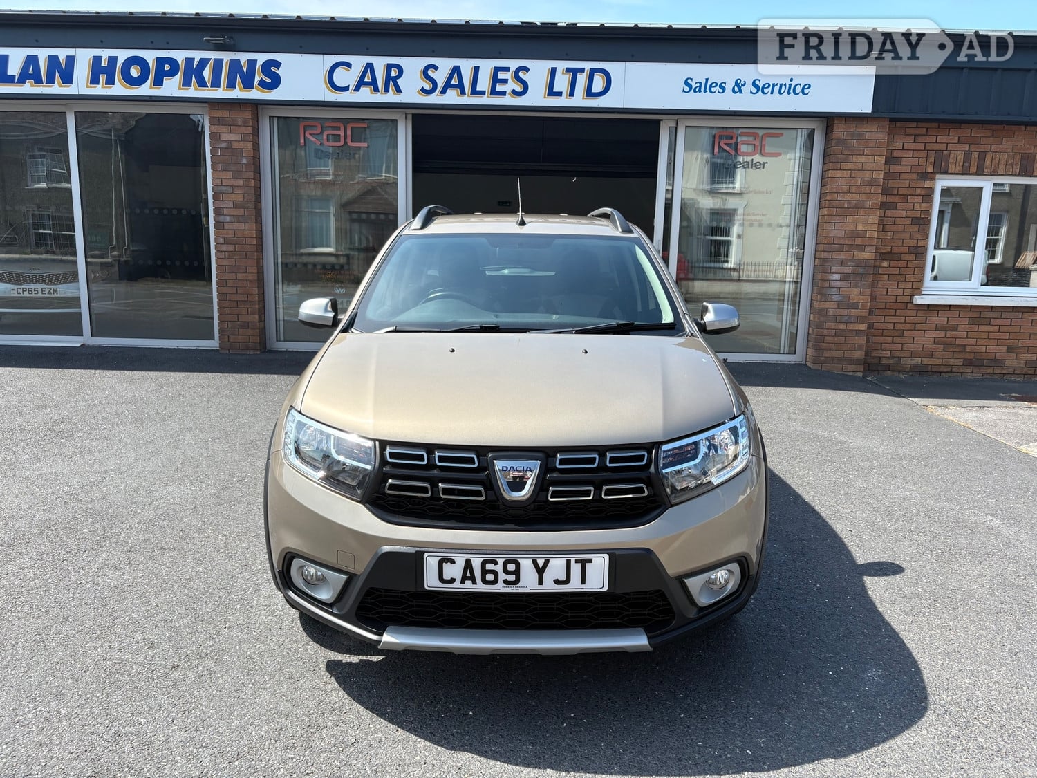 Dacia Logan Llanon