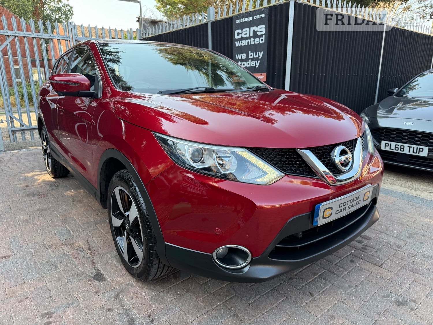 Nissan Qashqai 2016 in Hayes