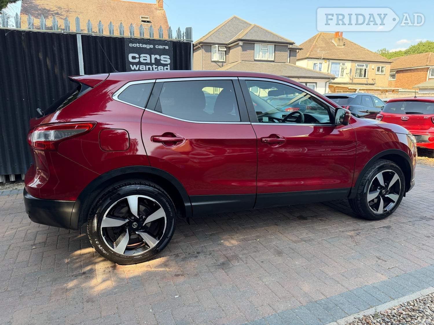 Nissan Qashqai 2016 - Cars in Hayes
