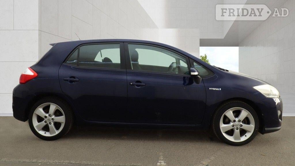 Toyota Auris 2011 - Cars