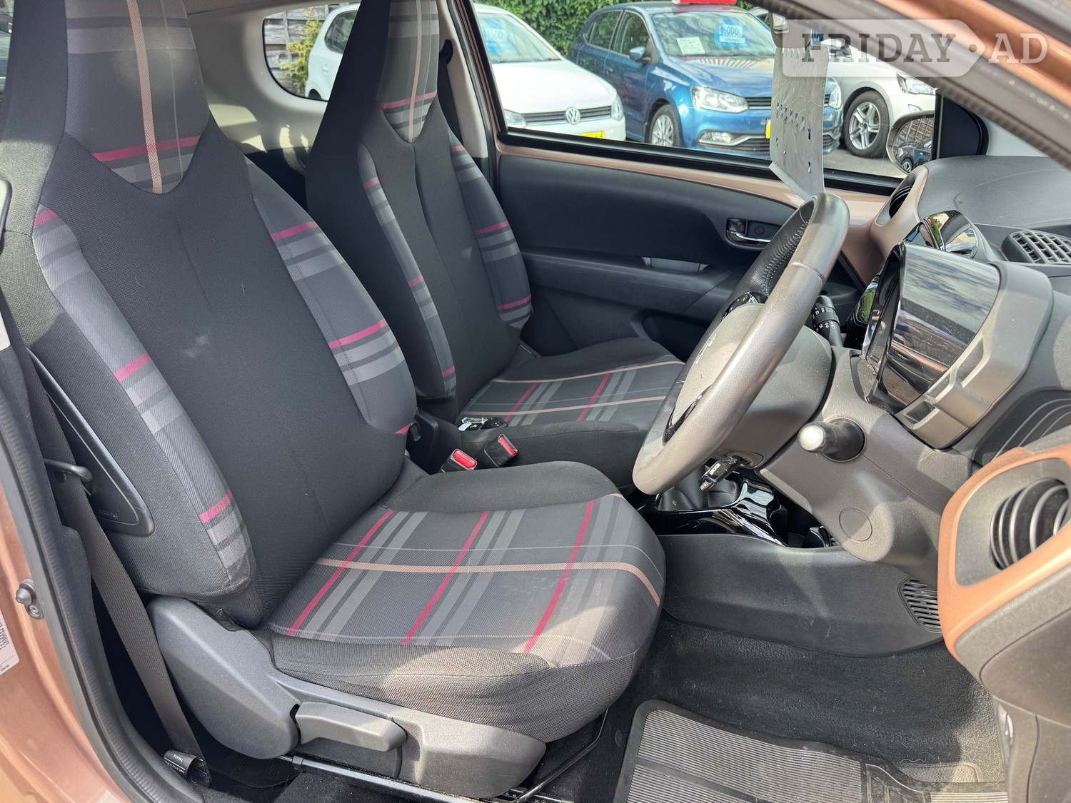 [ berth ]Peugeot 108