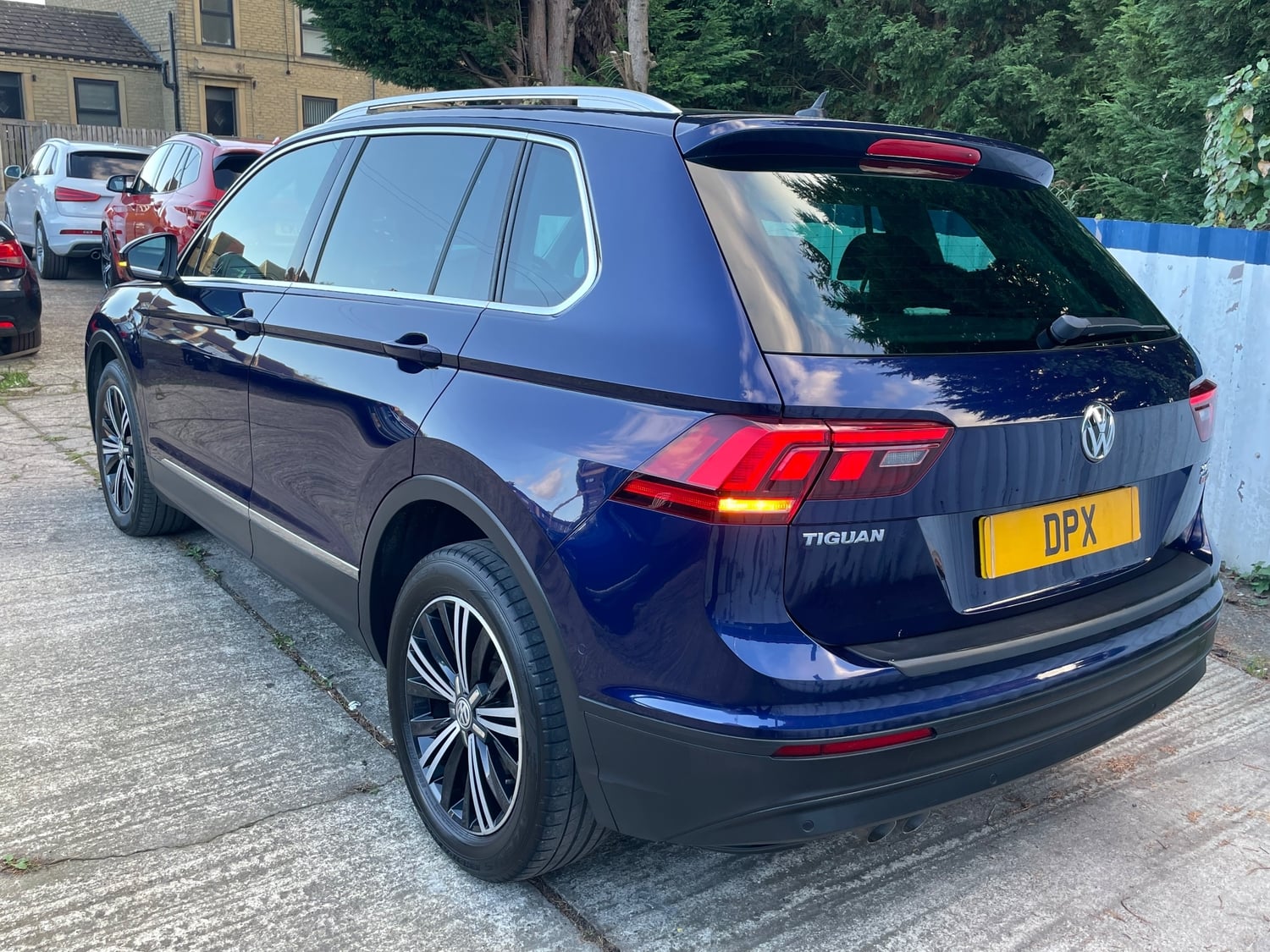 Volkswagen Tiguan 2016 - Cars