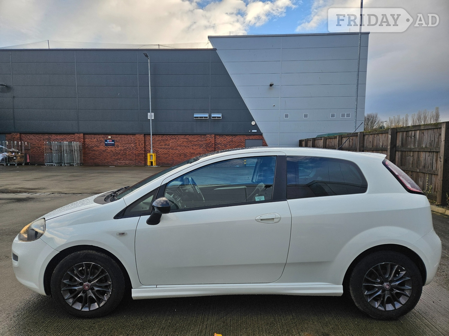 Fiat Punto 2012 - Cars