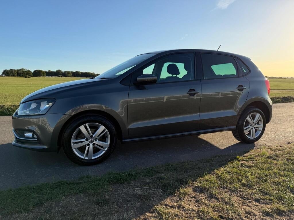 Volkswagen Polo 2017 - Cars