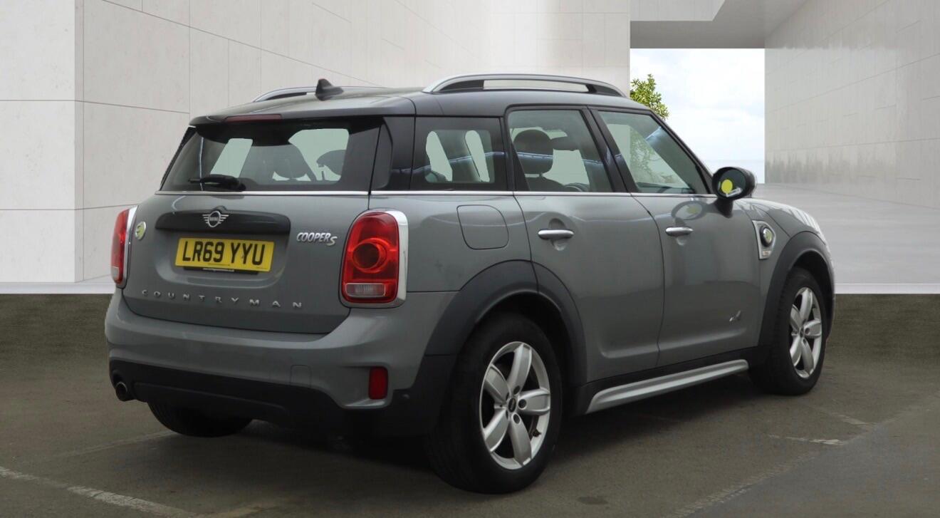 Mini Countryman 2019 - Cars in Crawley