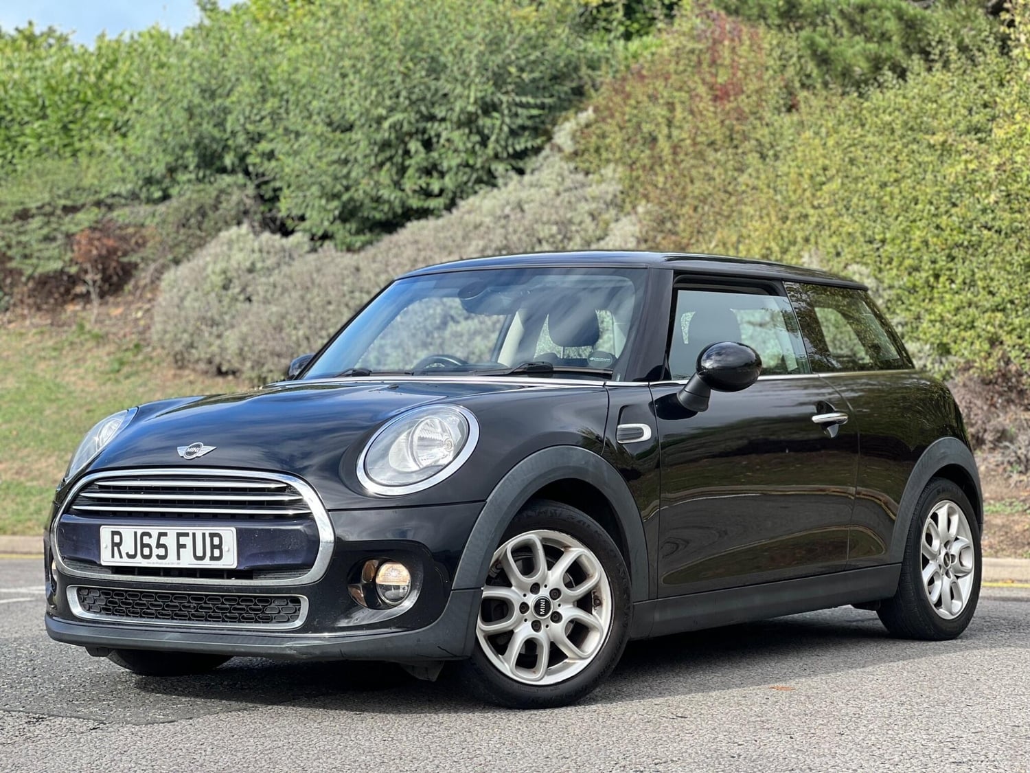 [ berth ]Mini Hatch