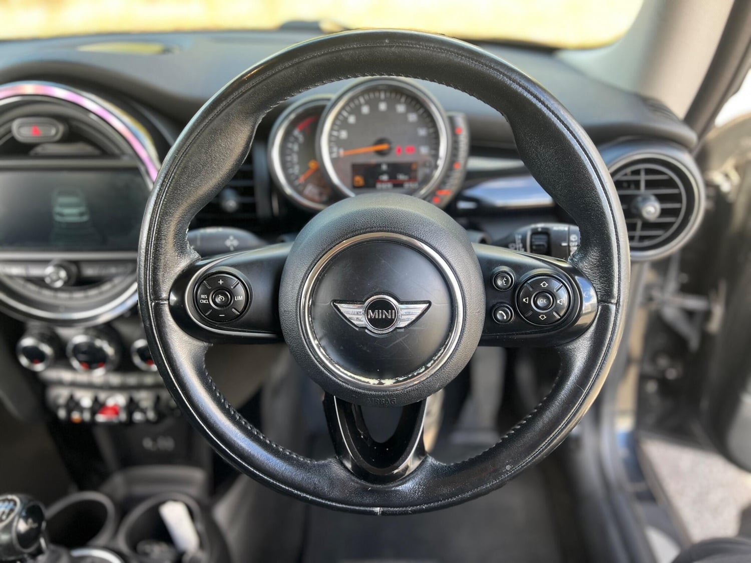 Mini Hatch 2015 - Cars