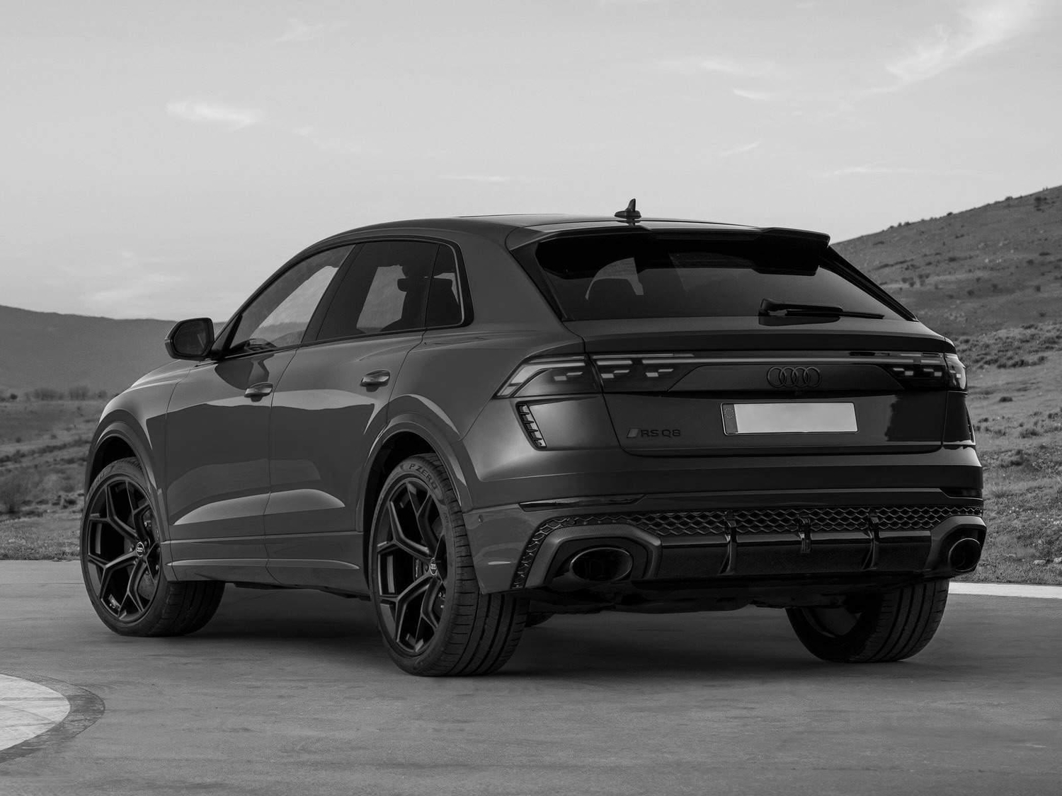[ berth ]Audi RS Q8