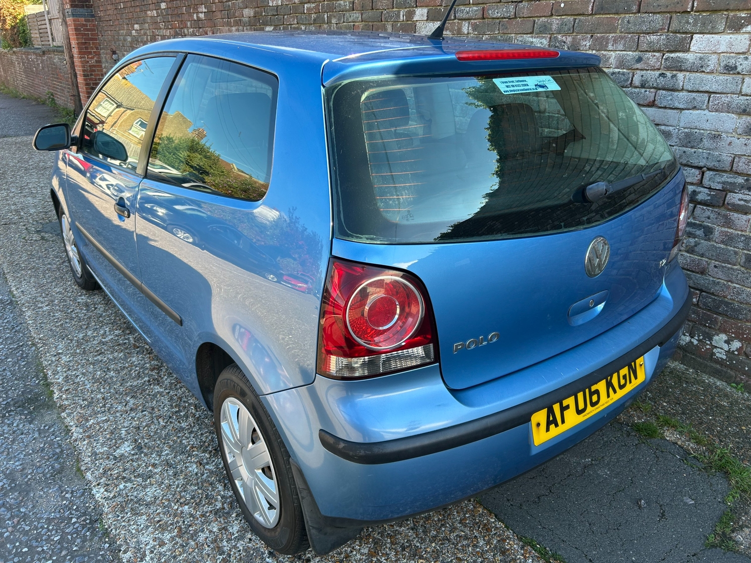 Volkswagen Polo 2006 - Cars in Eastbourne