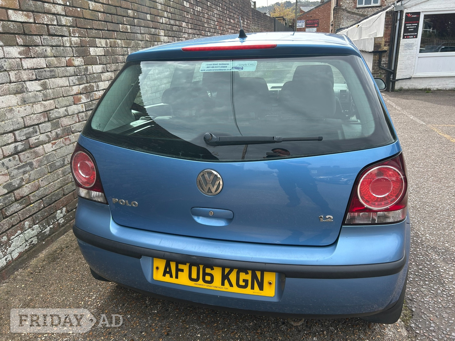 Volkswagen Polo 2006 - Cars