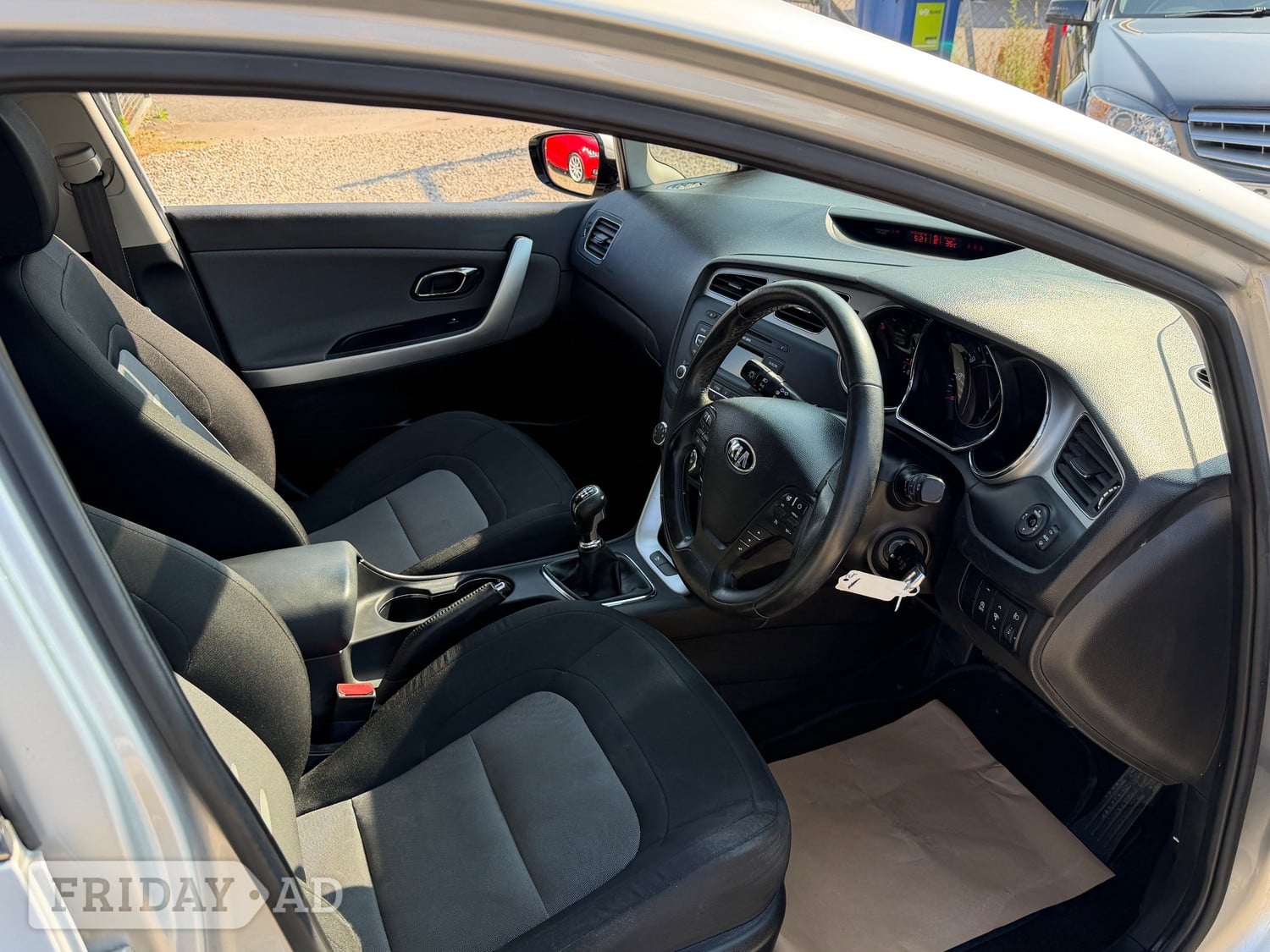 [ berth ]Kia Ceed