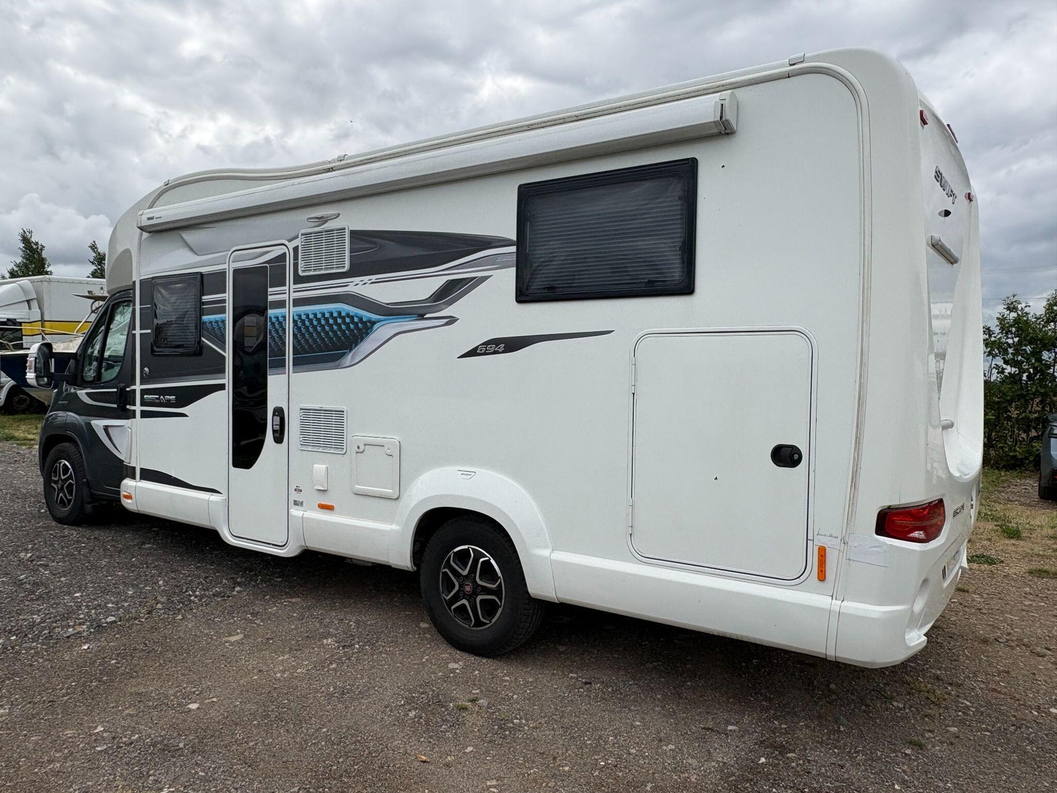 [4 berth ]Swift Escape 694