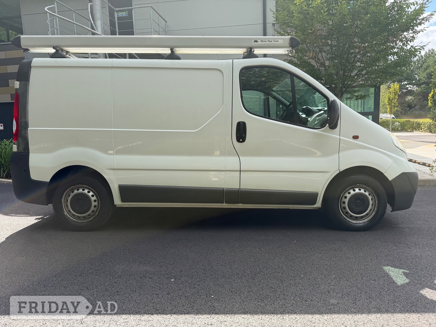 [ berth ]Vauxhall Vivaro