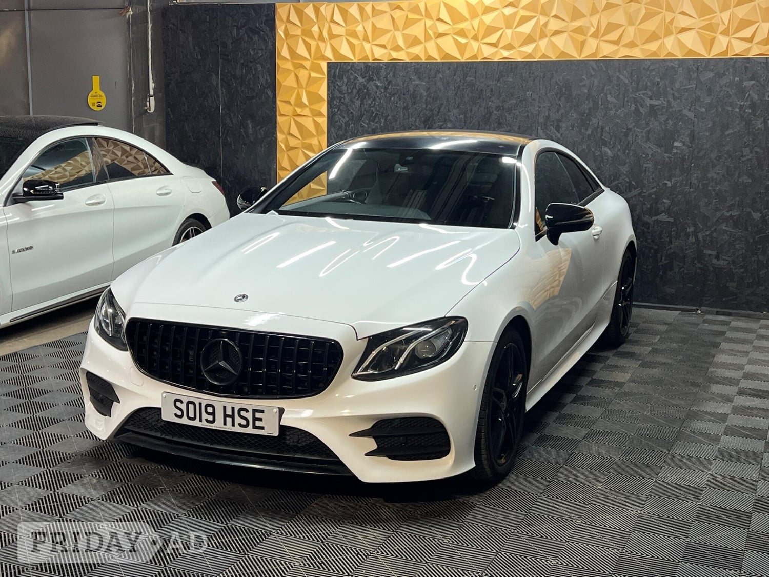 [ berth ]Mercedes-Benz E Class