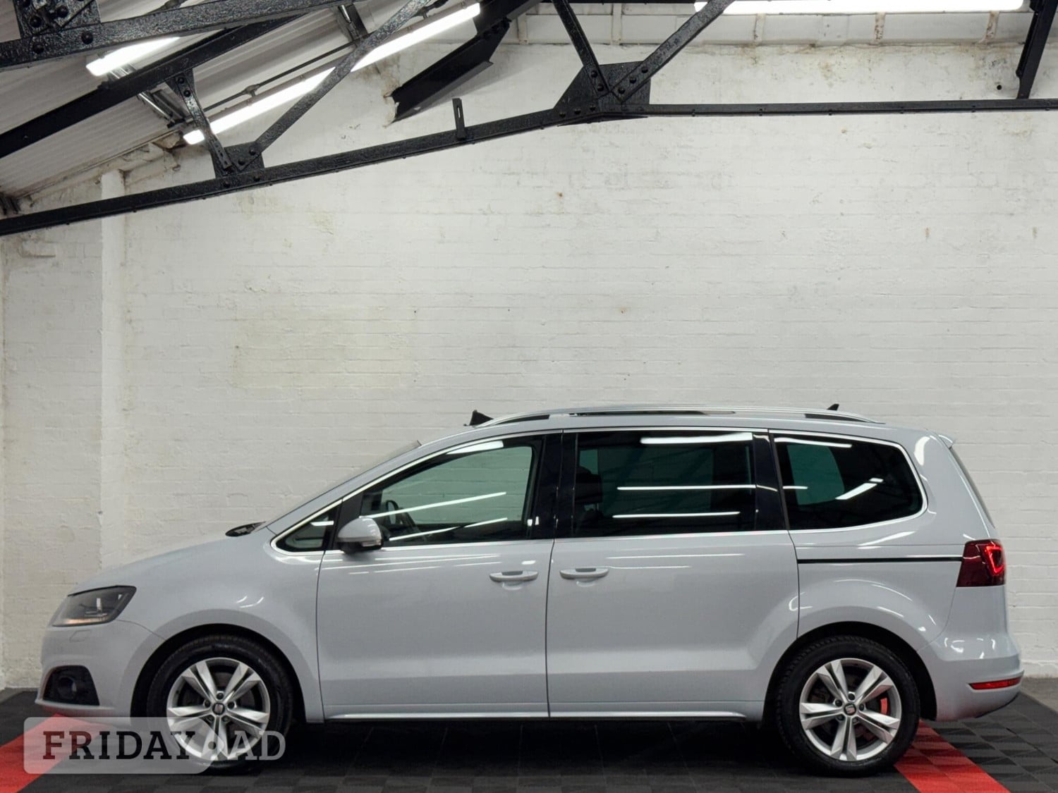 [ berth ]SEAT Alhambra
