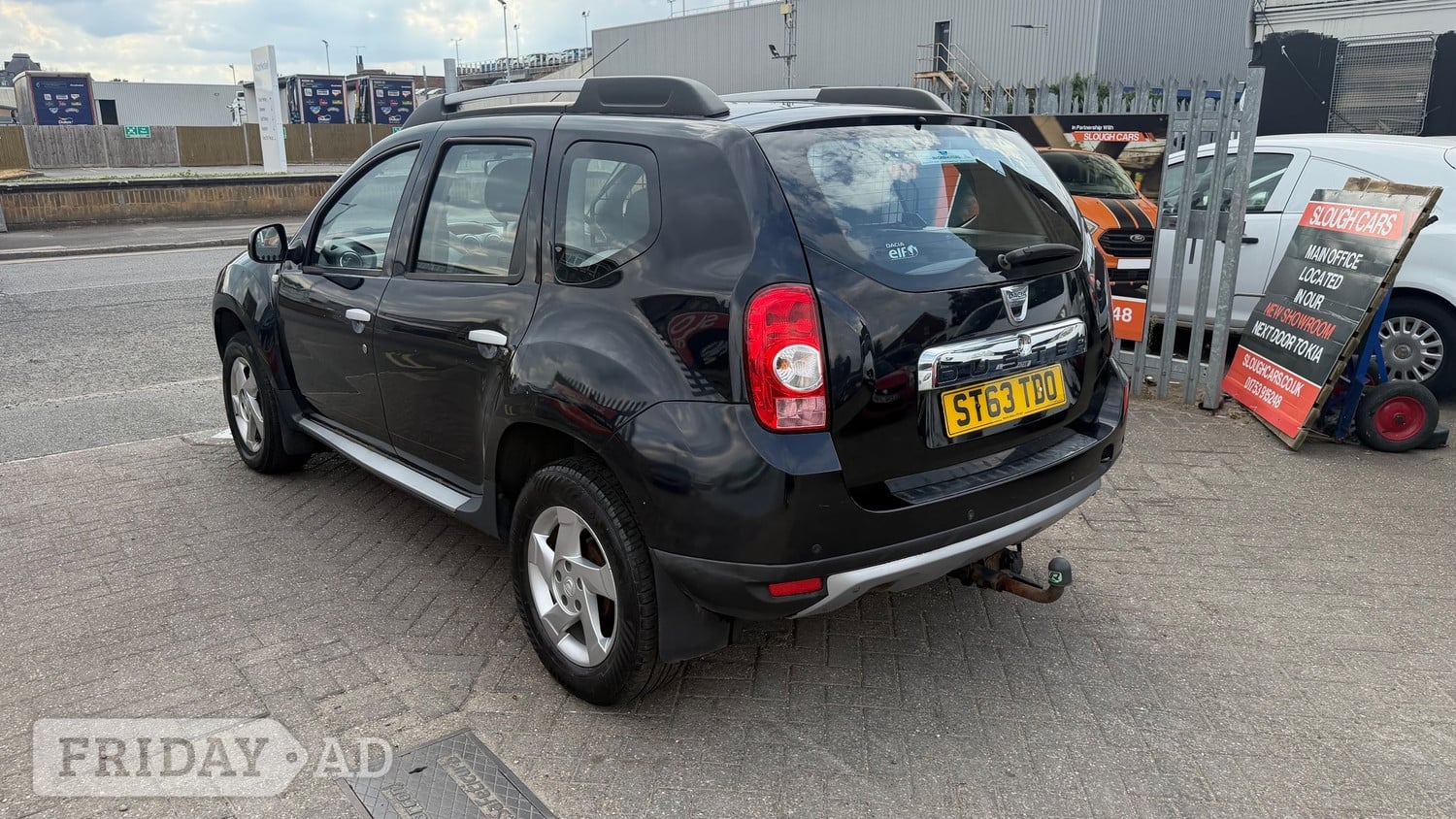 [ berth ]Dacia Duster