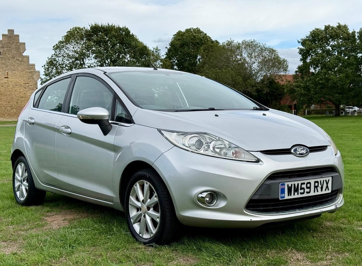 Ford Fiesta 2010 - Cars