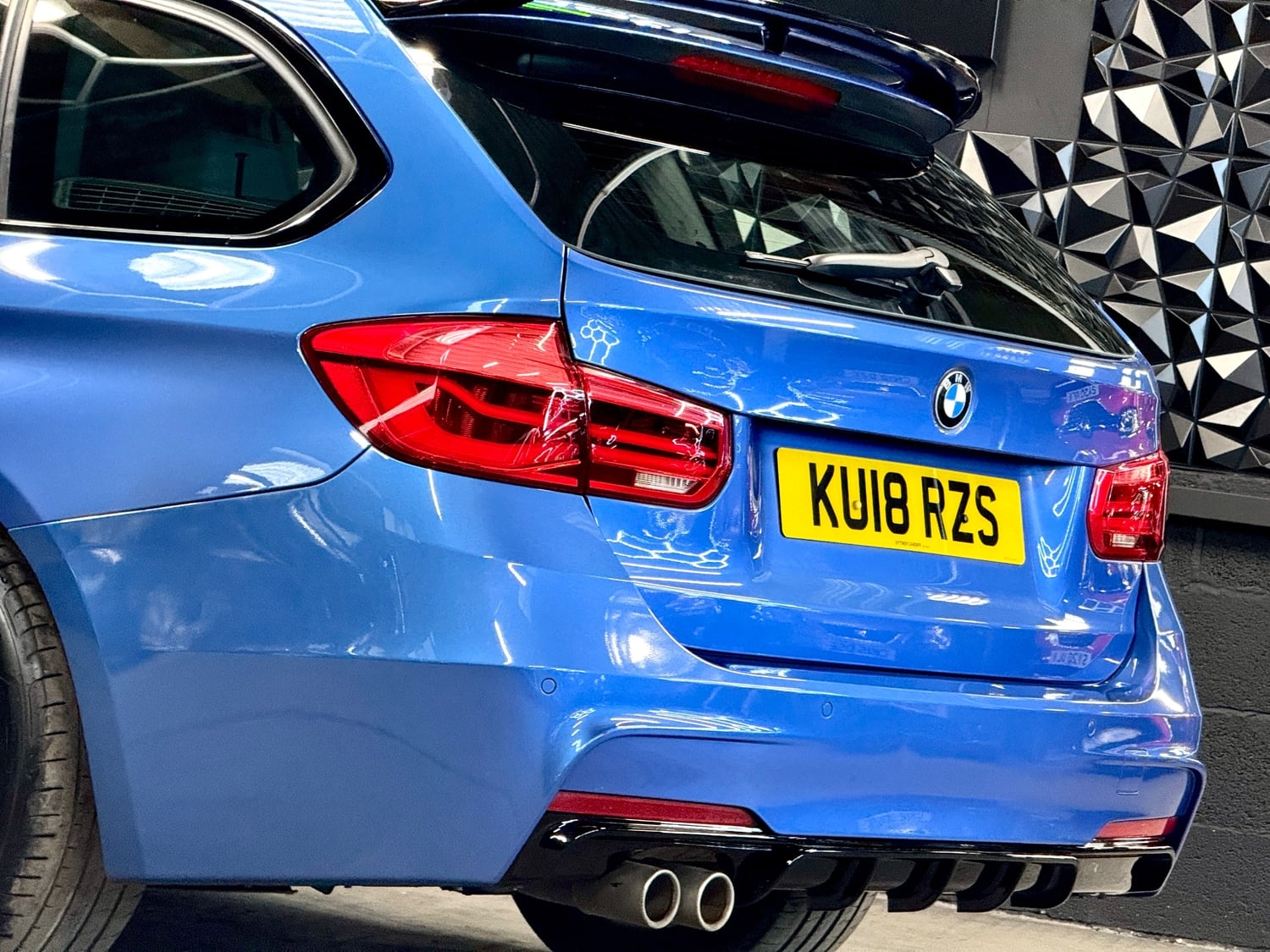 [ berth ]BMW 3 Series
