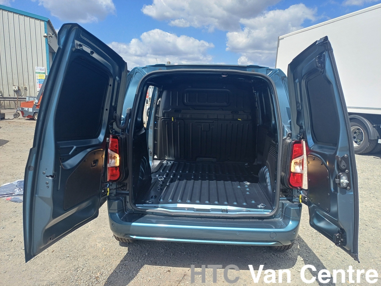 Fiat e-Doblo 2024 - Vans & Commercial Vehicles
