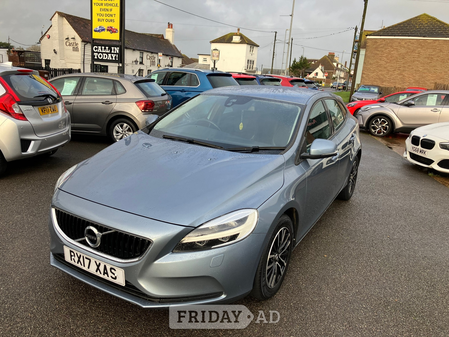 Volvo V40 2017 - Cars
