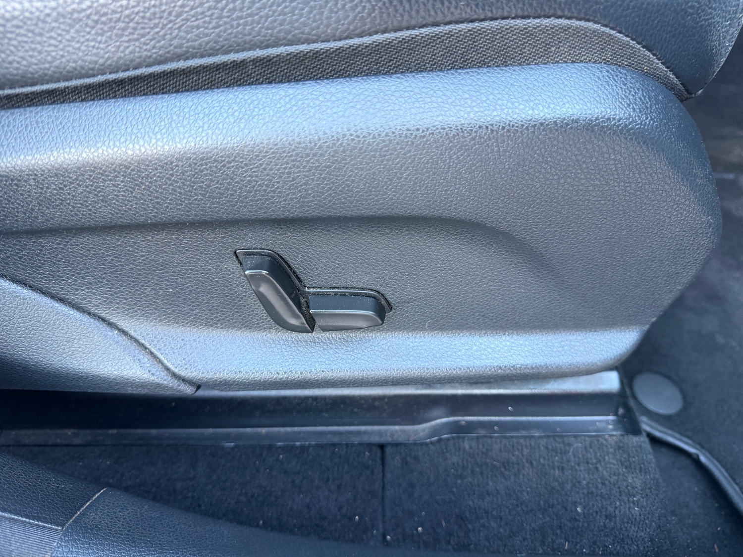 Mercedes-Benz GLC 2019 - Cars in Havering