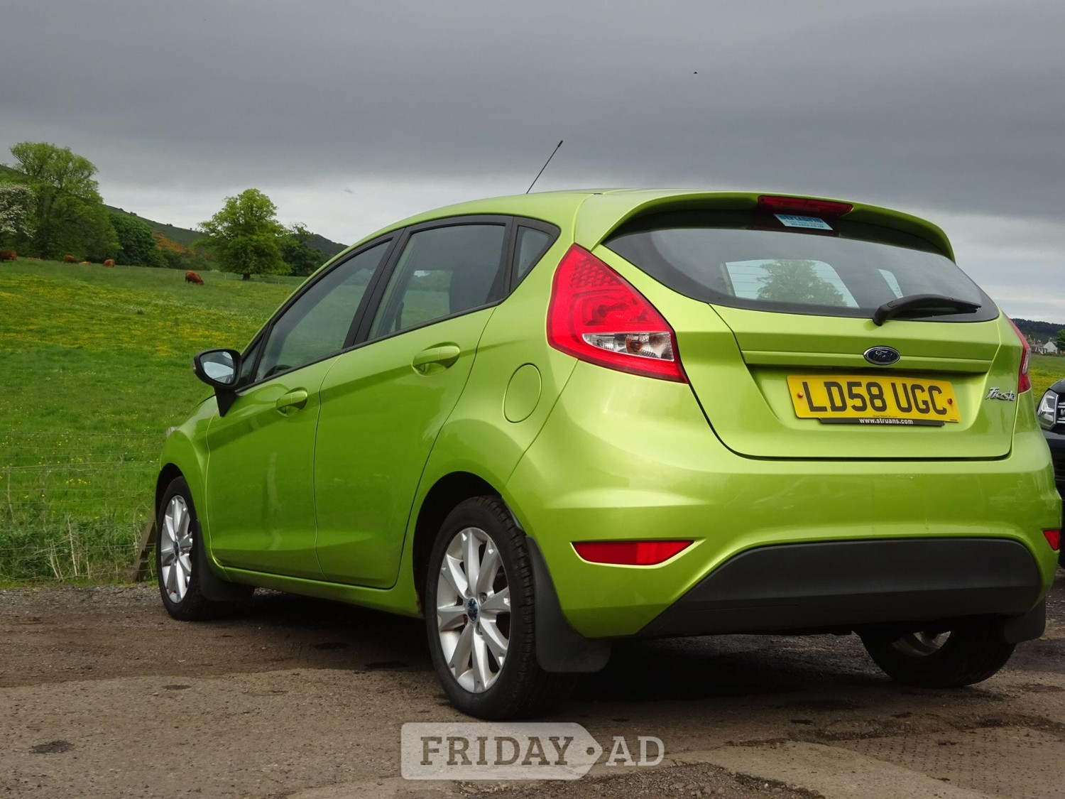 [ berth ]Ford Fiesta