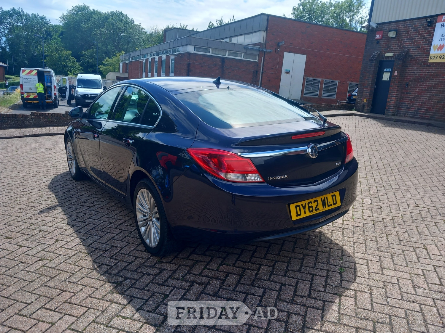 Vauxhall Insignia 2012 - Cars