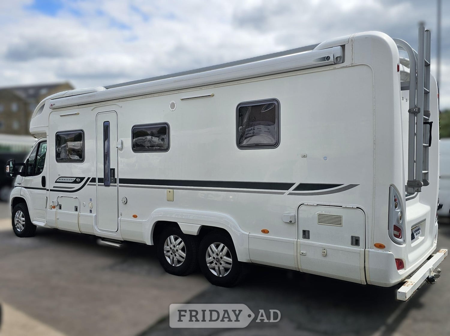 Bessacarr E769 AUTO Luxury 4 Berth Tag Axle Low Profile Coachbuilt Motorhome - Big Spec - Island Bed 2009 for sale - Motorhomes & Caravans
