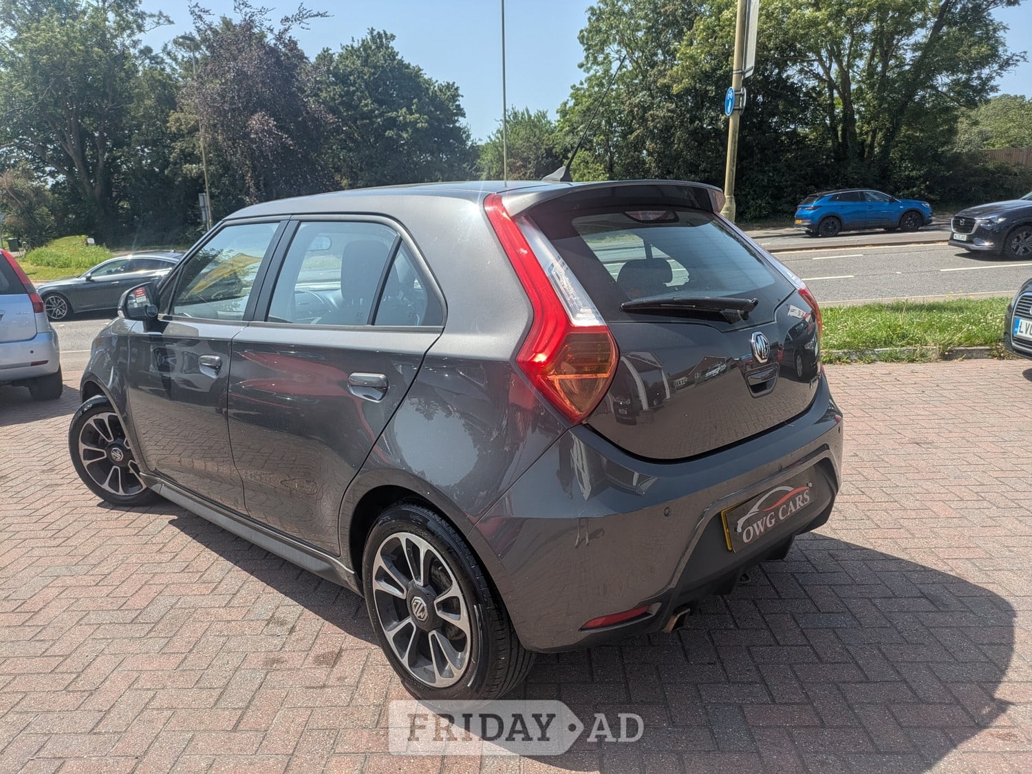 MG MG3 2016 - Cars