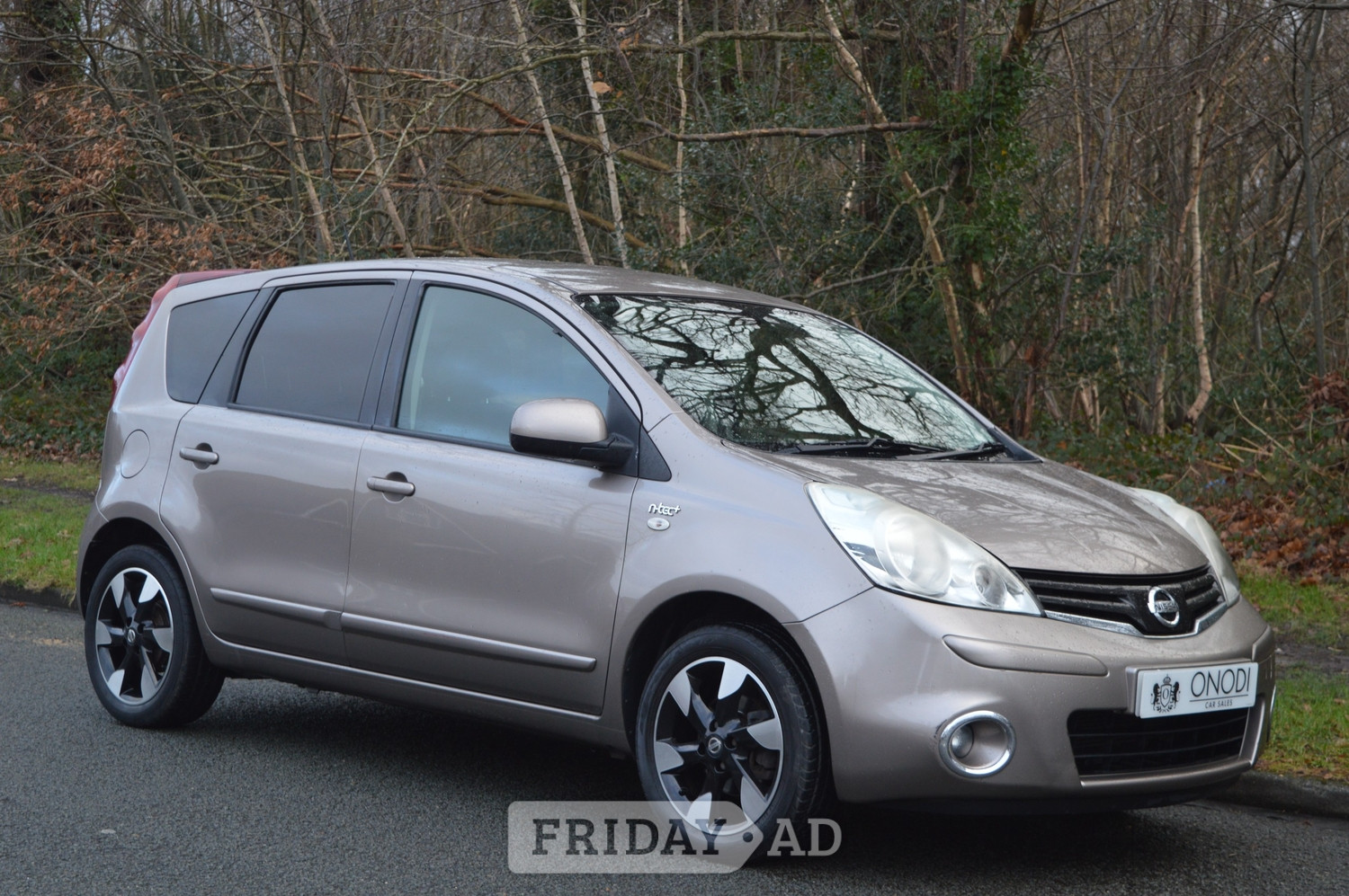 Nissan Note 2012 - Cars
