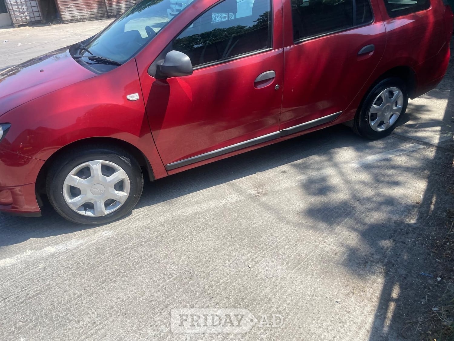 Dacia Logan 2014 in Southampton