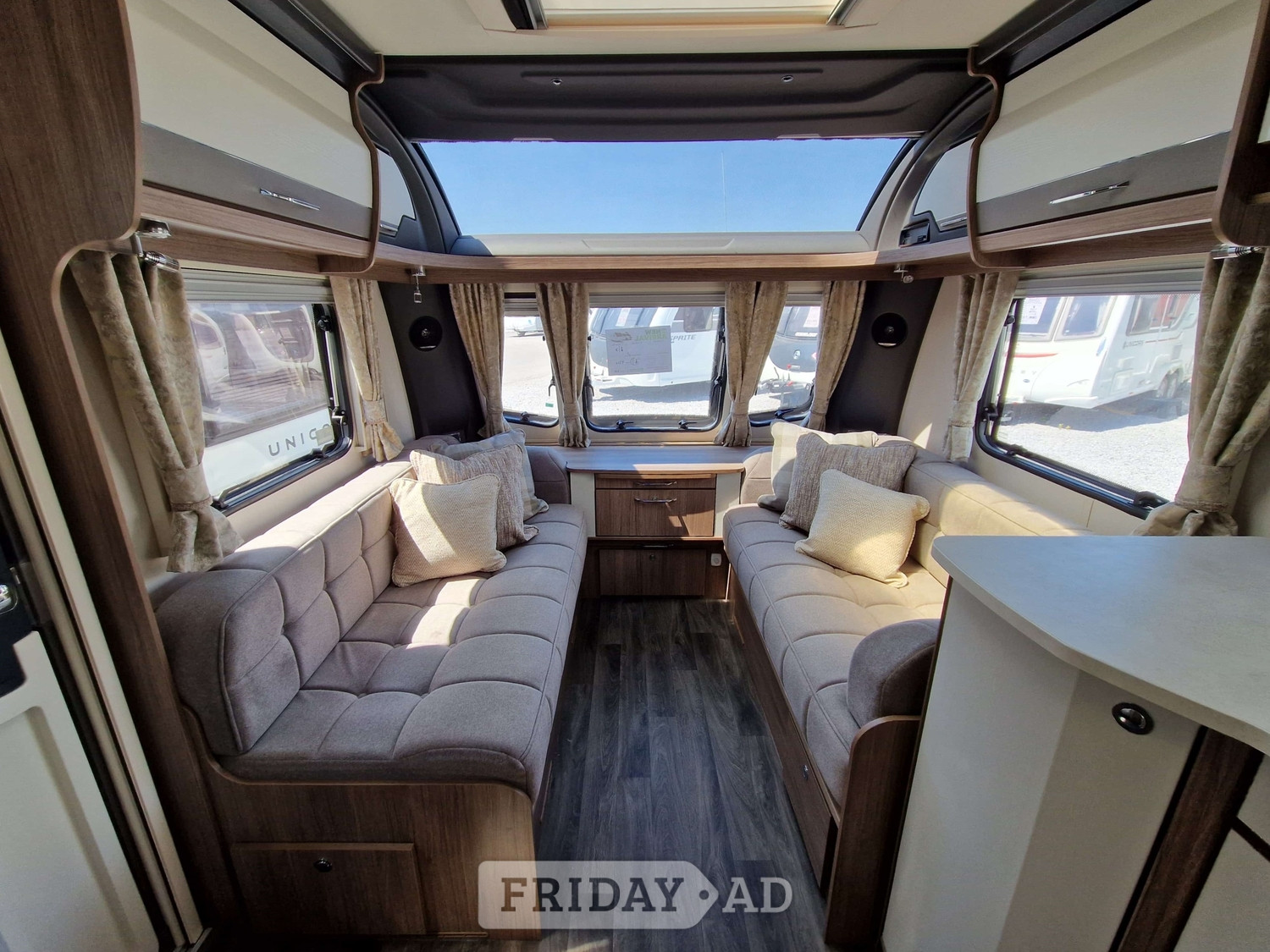 Coachman VIP 675 Highbridge