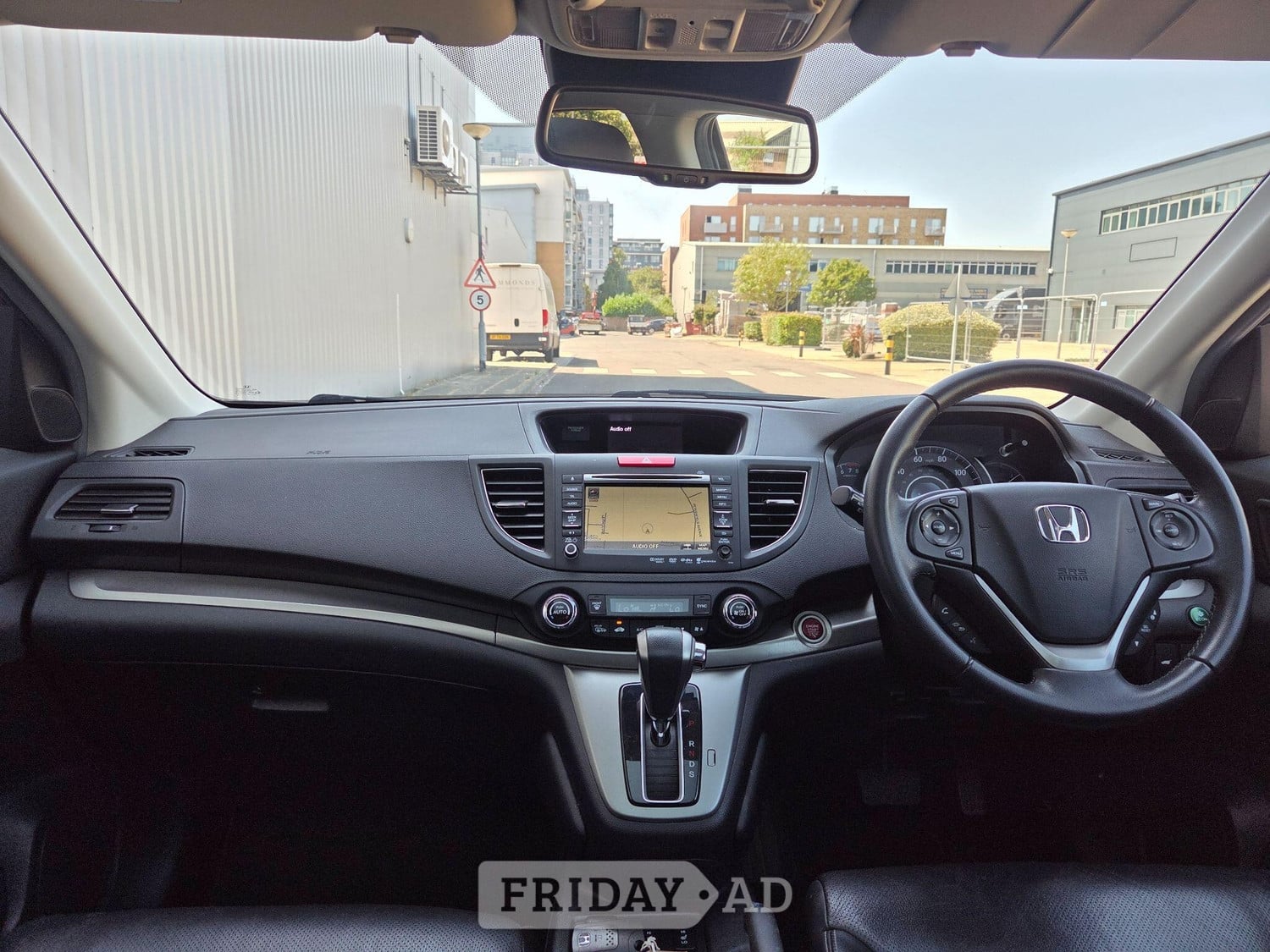 Honda CR-V 2014 - Cars in Slough
